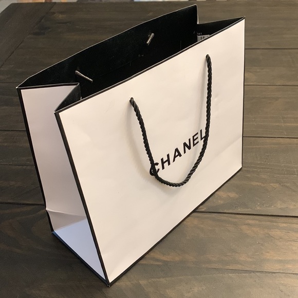 CHANEL shopping bag - Picture 3 of 12